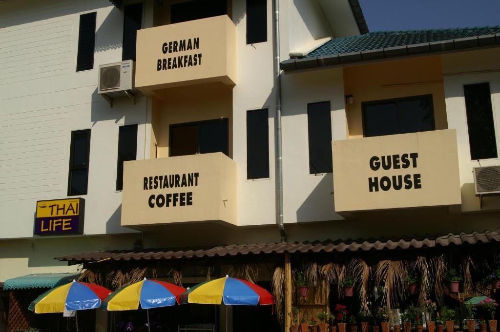Thai Life Guesthouse Khaolak Khao Lak Esterno foto